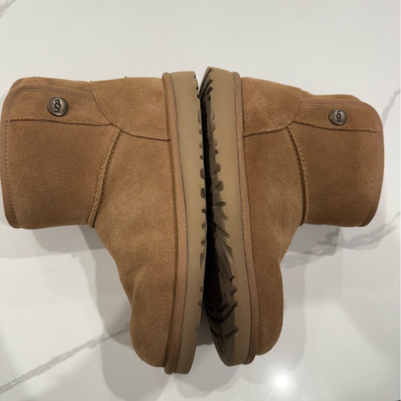 Like New! UGG Jona Classic Chesnut Short Boots-Sz 4 - Picture 7 of 12
